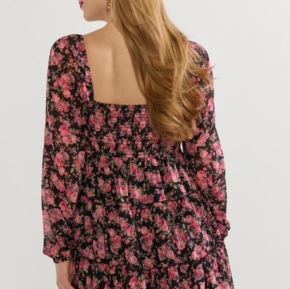 Francesca’s Elena Floral Sweetheart Tiered Mini Dress Size Medium - Picture 2 of 6